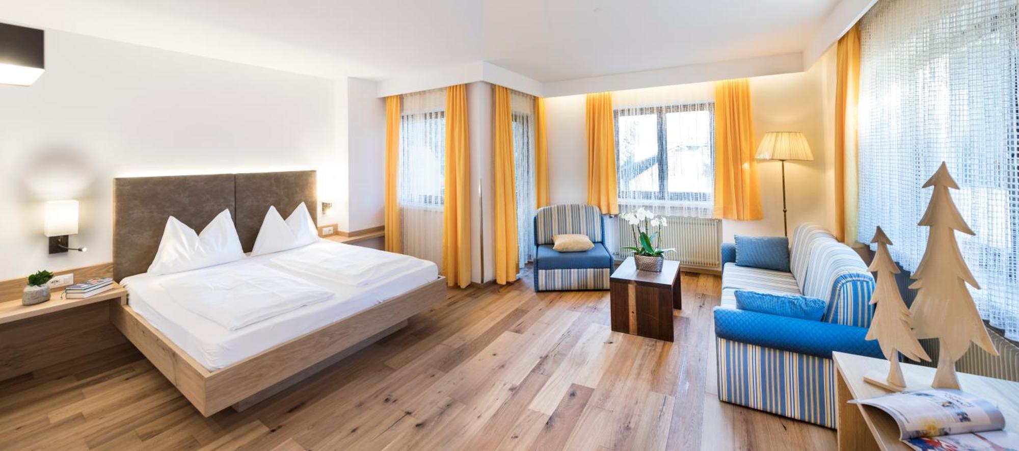 Hotel Fameli Olang Rum bild